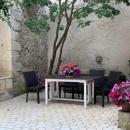 Apart D'Arc Saintes Exterior photo